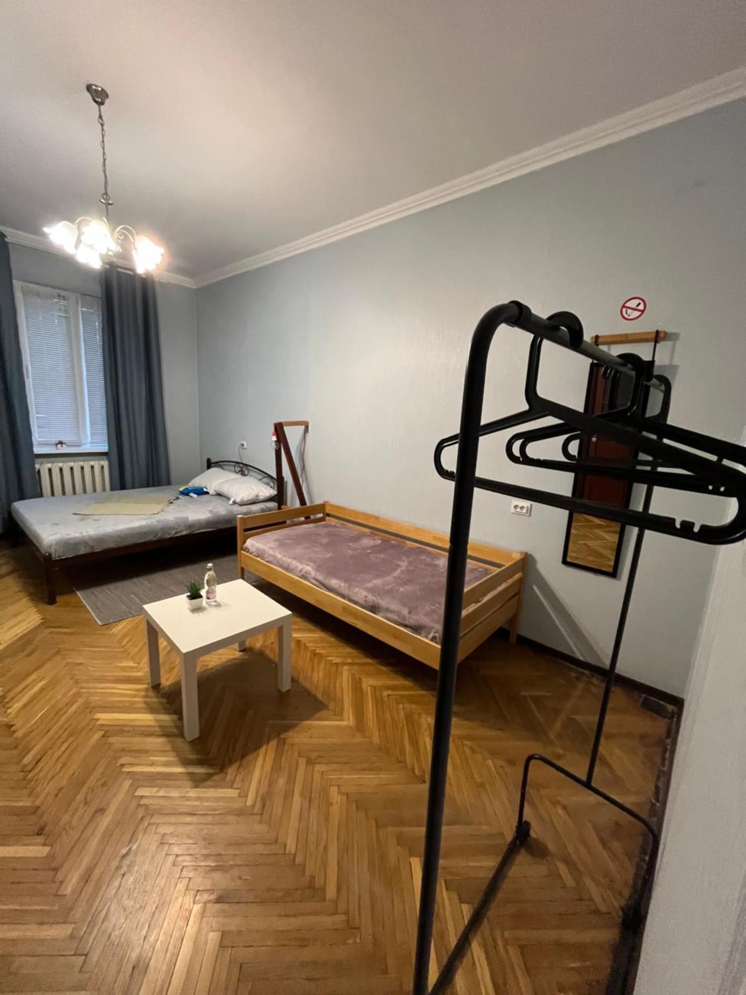 Ararat-Klovskaya Hostel-Apartments Kiev Bagian luar foto