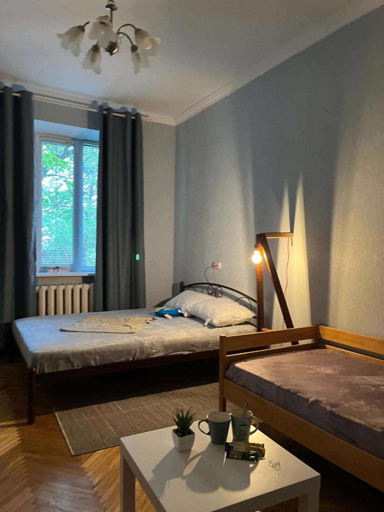 Ararat-Klovskaya Hostel-Apartments Kiev Bagian luar foto