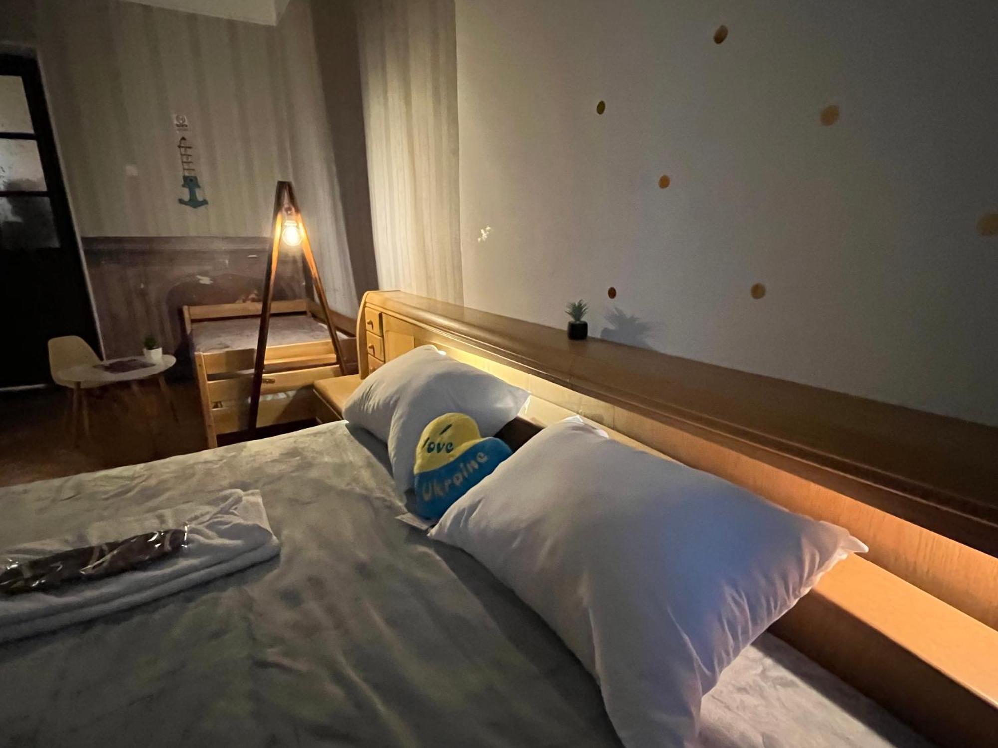 Ararat-Klovskaya Hostel-Apartments Kiev Bagian luar foto