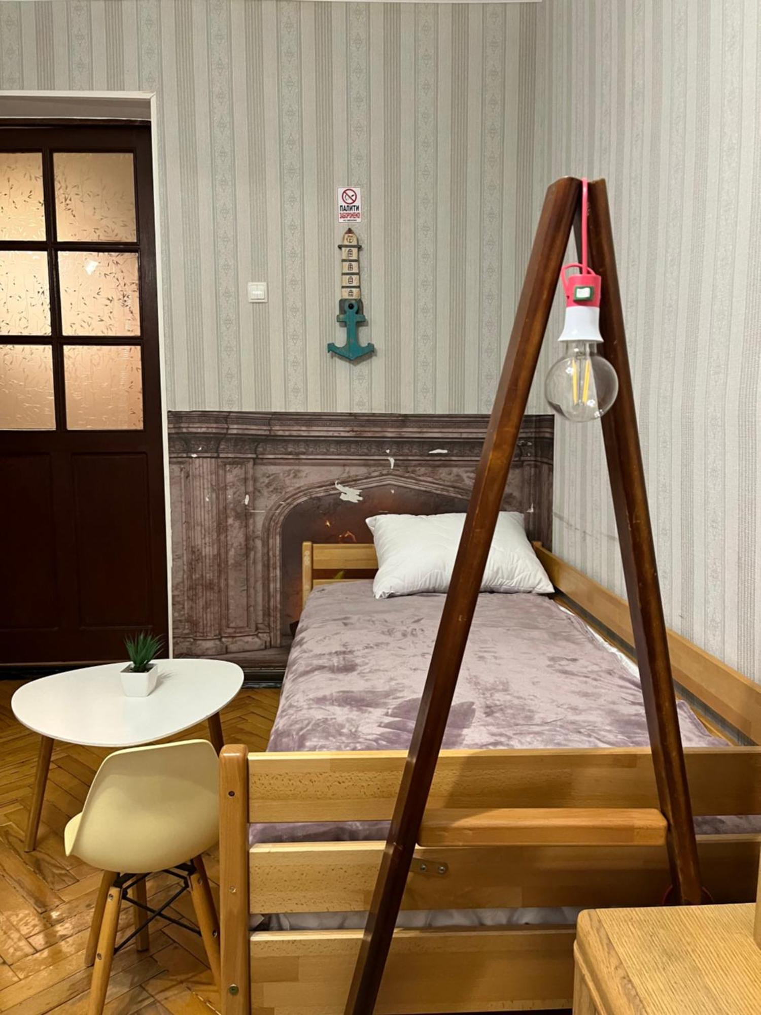 Ararat-Klovskaya Hostel-Apartments Kiev Bagian luar foto